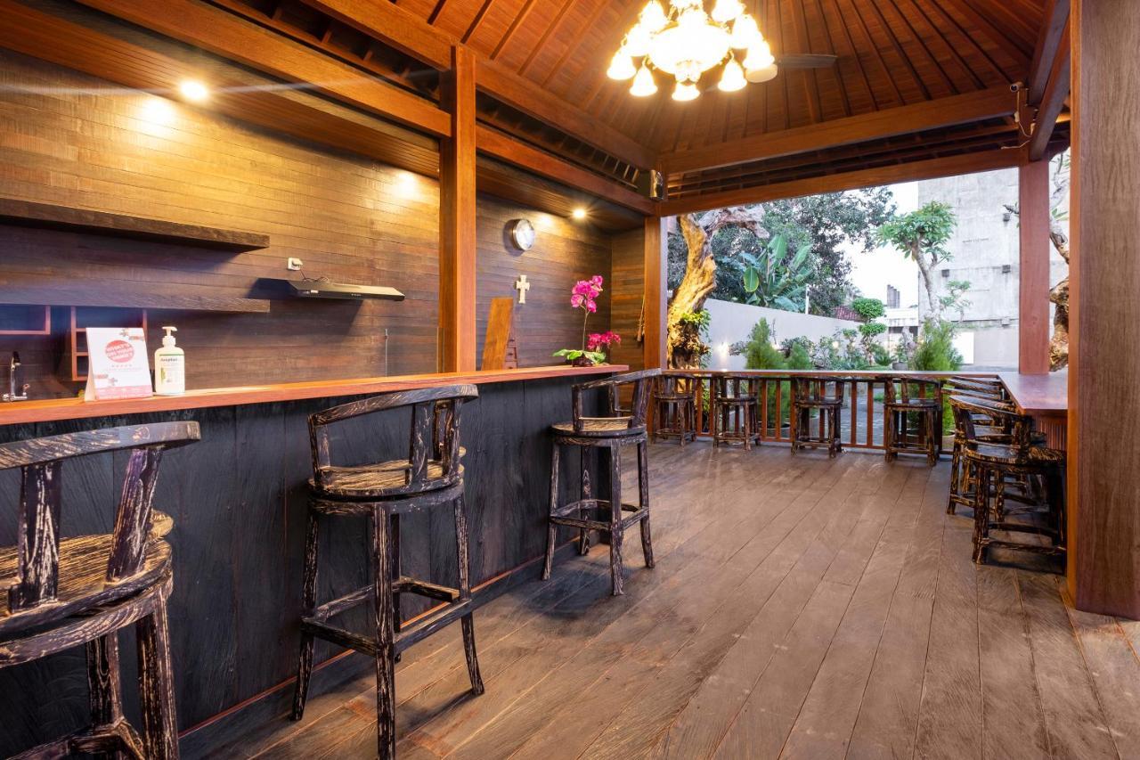 Oyo 3716 Dijobi Hotel Sempidi Luaran gambar