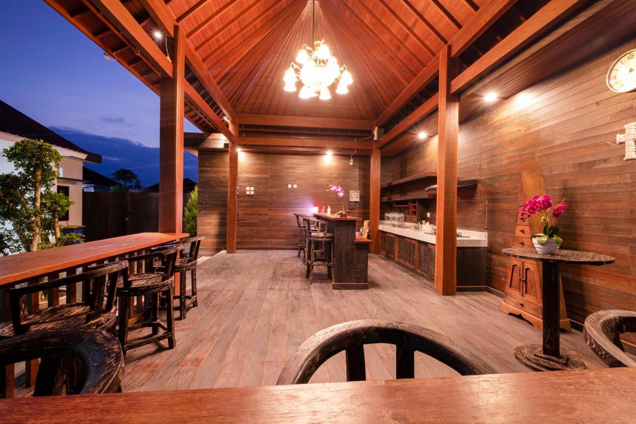 Oyo 3716 Dijobi Hotel Sempidi Luaran gambar
