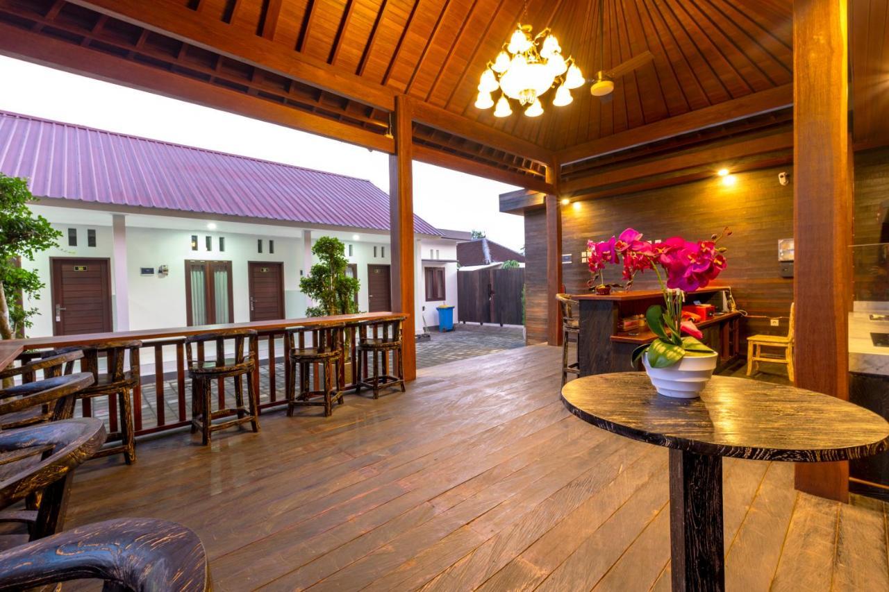 Oyo 3716 Dijobi Hotel Sempidi Luaran gambar
